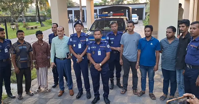 গ্রেপ্তার হওয়া দু’জন
